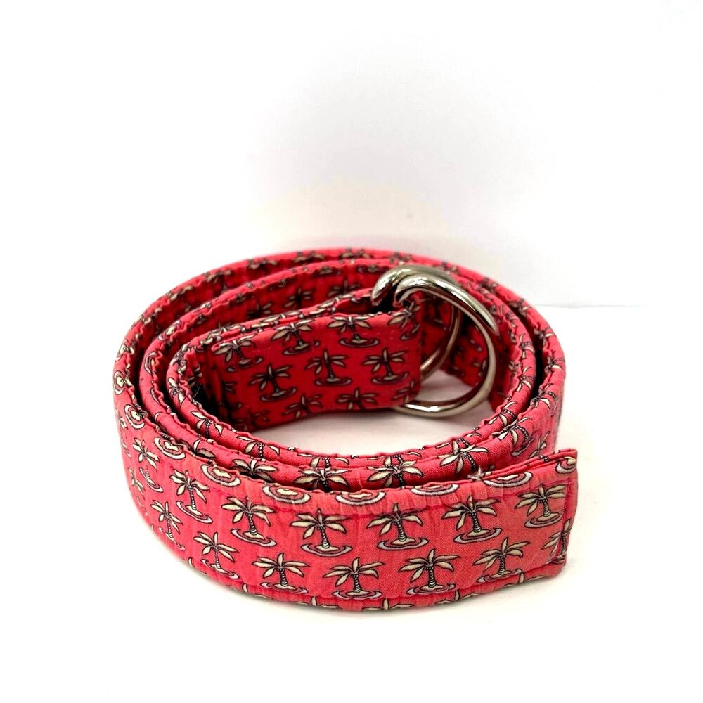 Vineyard Vine women’s Palm trees adjustable belt